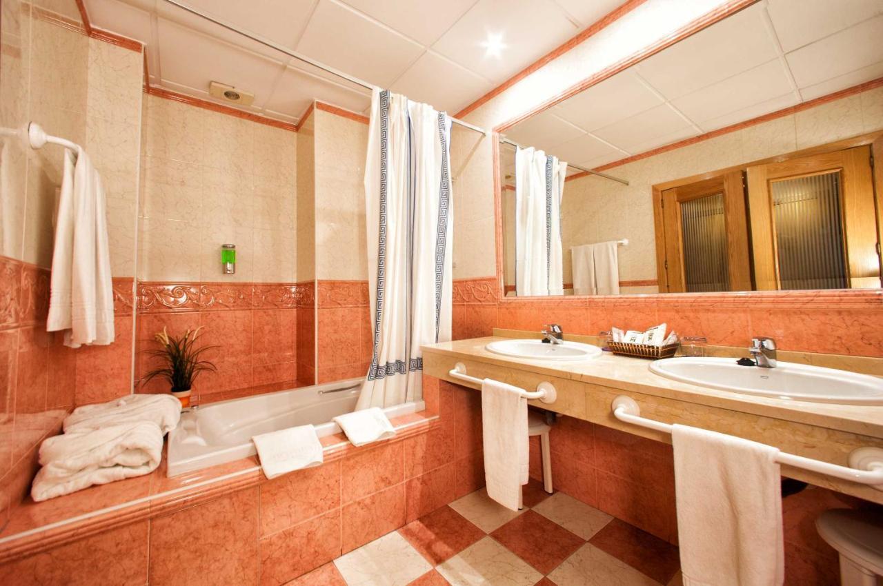 Hotel Torrepalma Alcala La Real Phòng bức ảnh